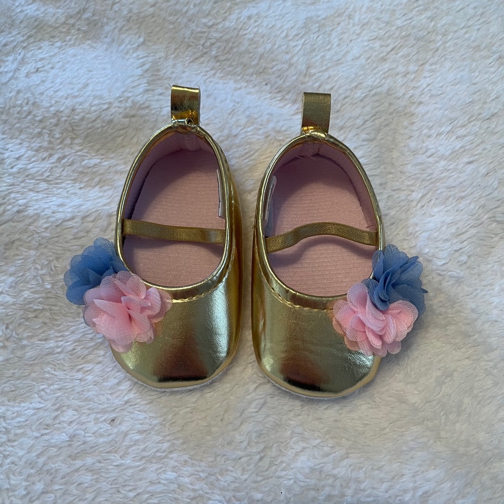 gold shoes for holidays!